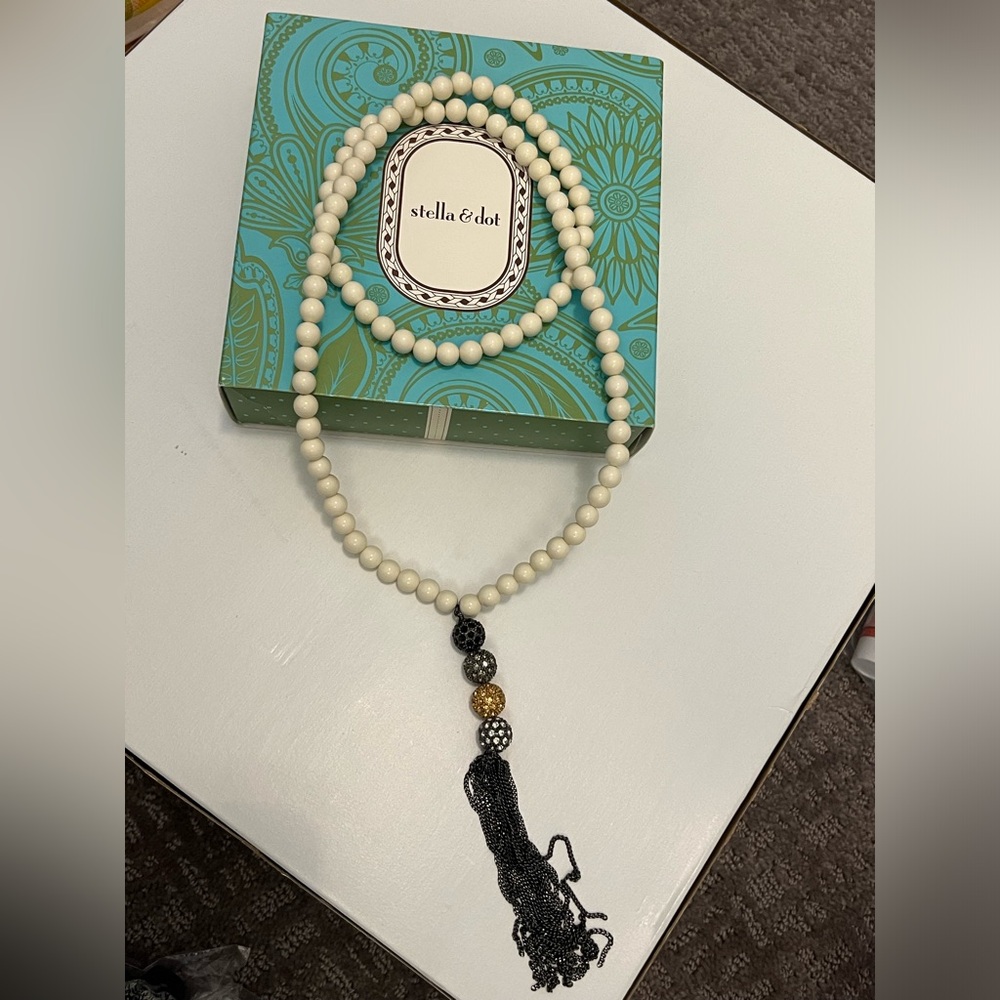 Stella & Dot Necklace